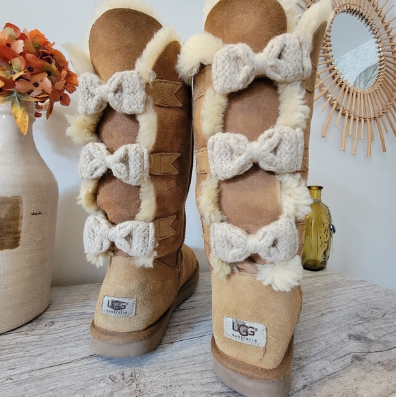 LIMITED EDITION ❗ UGG Bailey Triple Knit Bow Tall - Picture 7 of 13